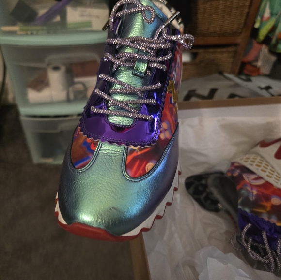 LoubisharkDonnaFlat - Picture 5 of 11